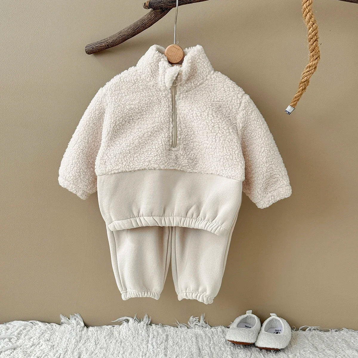 סט סוודר ומכנס חגיגיים- סהר