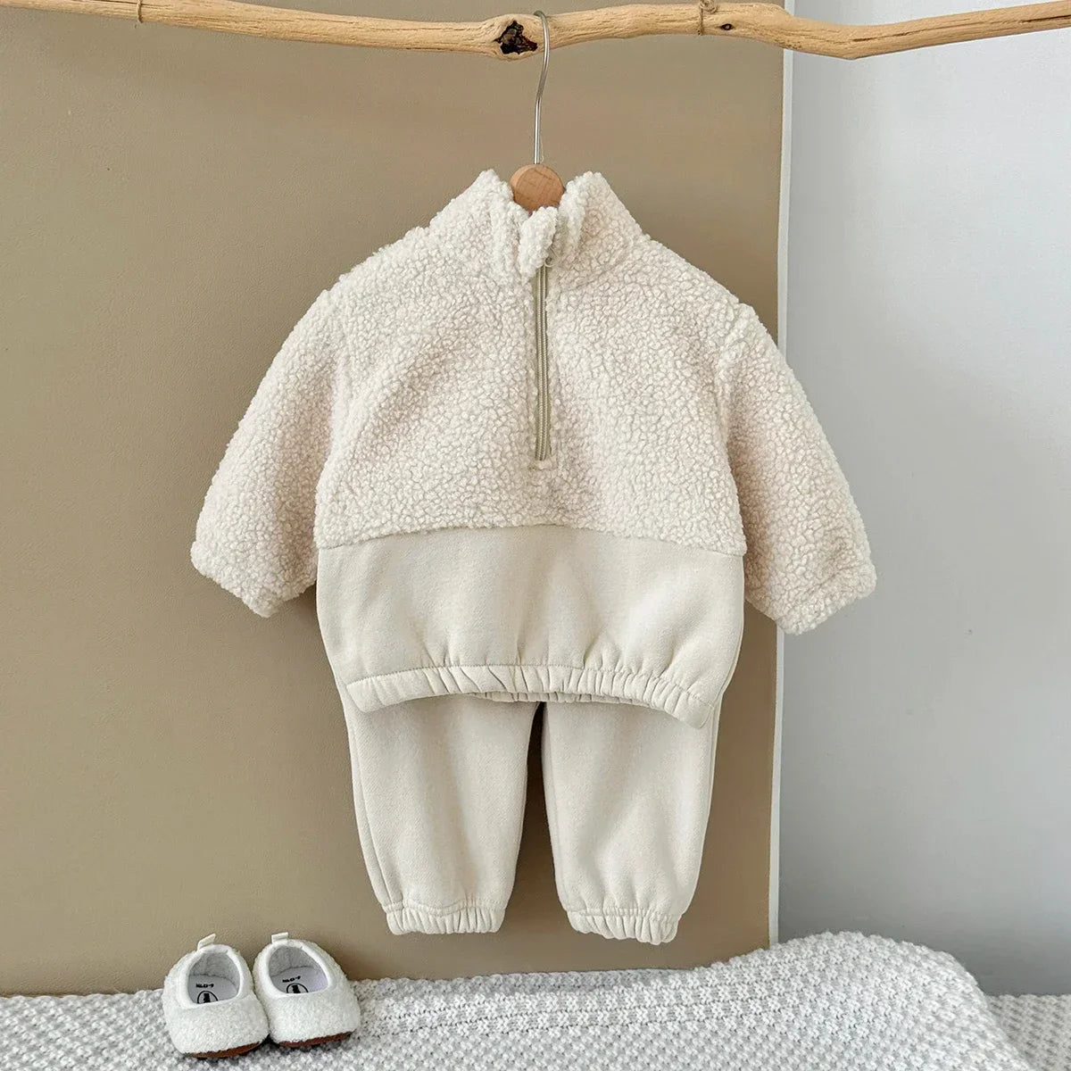 סט סוודר ומכנס חגיגיים- סהר